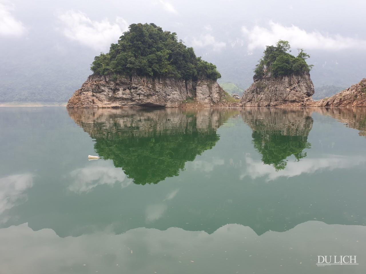 Vẻ đẹp trên lòng hồ Na Hang - Lâm Bình